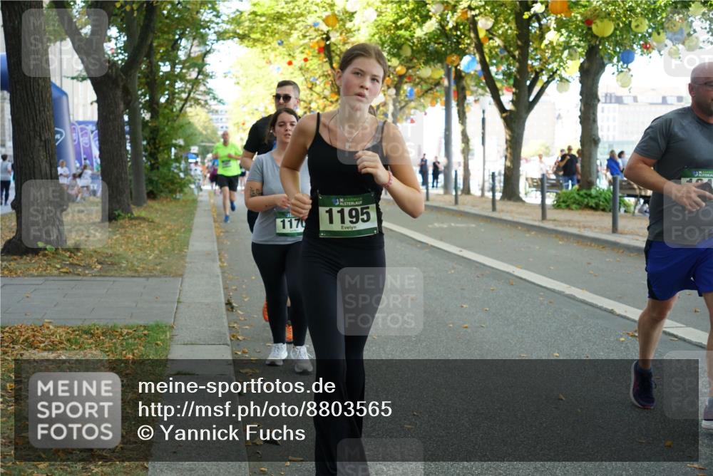 07.09.2025 - BARMER Alsterlauf Yannick Fuchs http://msf.ph/oto/8803565 07.09.2025 11:51:47 Laufen 1170, 1195 meine-sportfotos.de