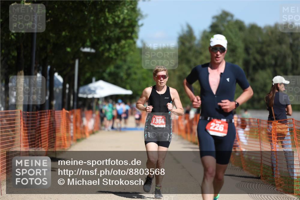 07.09.2025 - 19. Norderstedt Triathlon Michael Strokosch http://msf.ph/oto/8803568 07.09.2025 12:34:42 Laufen 226, 1364 meine-sportfotos.de