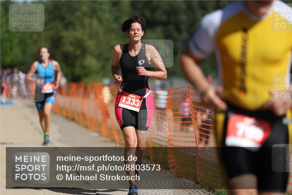07.09.2025 - 19. Norderstedt Triathlon Michael Strokosch http://msf.ph/oto/8803573 07.09.2025 12:05:13 Laufen 795, 833, 834, 1333 meine-sportfotos.de