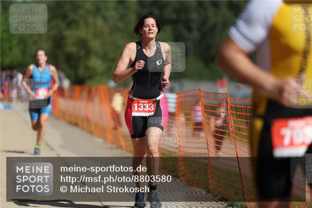 07.09.2025 - 19. Norderstedt Triathlon Michael Strokosch http://msf.ph/oto/8803580 07.09.2025 12:05:13 Laufen 795, 833, 834, 1333 meine-sportfotos.de