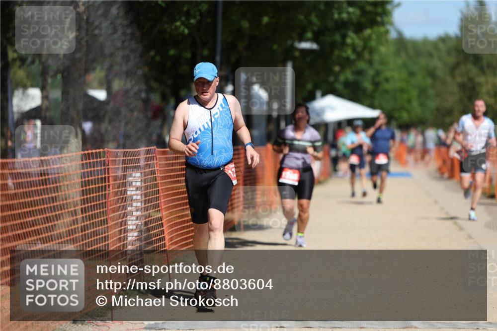 07.09.2025 - 19. Norderstedt Triathlon Michael Strokosch http://msf.ph/oto/8803604 07.09.2025 12:35:03 Laufen 838, 1286, 1371 meine-sportfotos.de