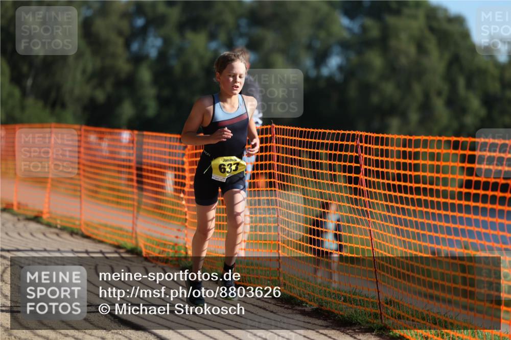 07.09.2025 - 19. Norderstedt Triathlon Michael Strokosch http://msf.ph/oto/8803626 07.09.2025 09:42:51 Laufen 604, 633 meine-sportfotos.de
