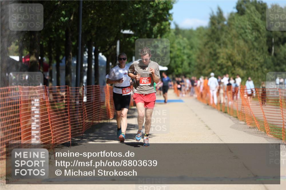 07.09.2025 - 19. Norderstedt Triathlon Michael Strokosch http://msf.ph/oto/8803639 07.09.2025 13:13:08 Laufen 701, 1362 meine-sportfotos.de