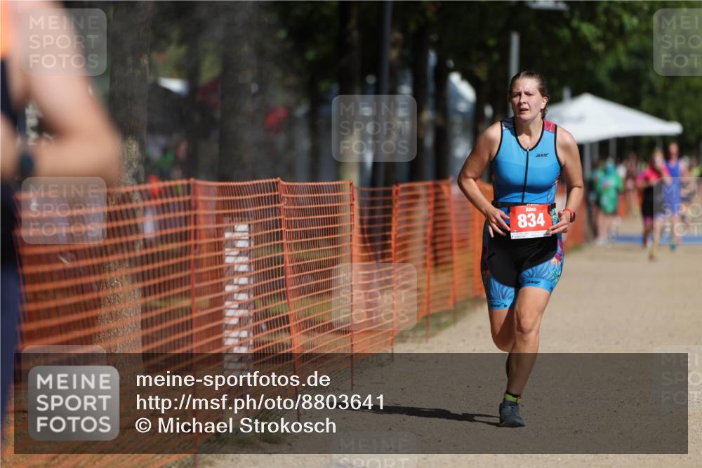 07.09.2025 - 19. Norderstedt Triathlon Michael Strokosch http://msf.ph/oto/8803641 07.09.2025 12:05:16 Laufen 795, 833, 834, 1333 meine-sportfotos.de