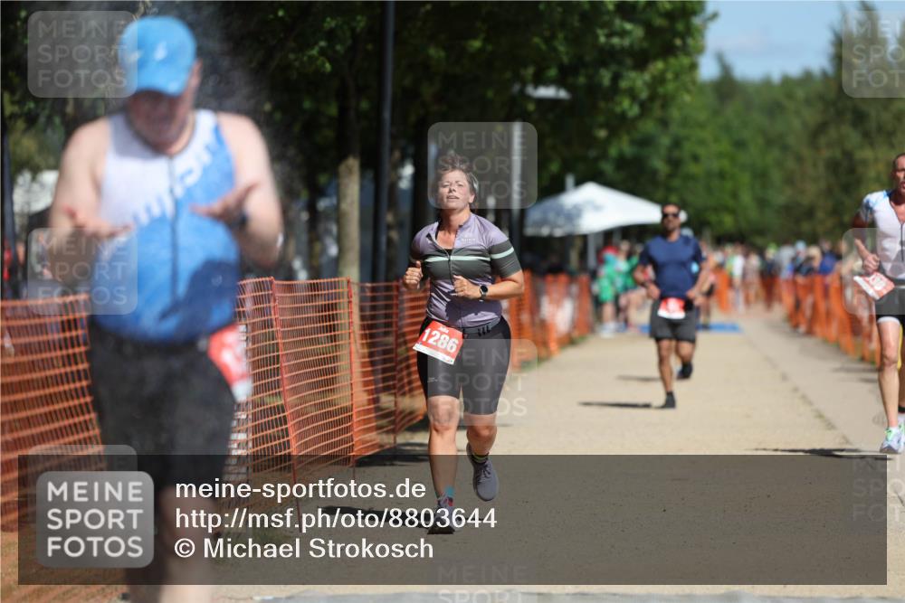 07.09.2025 - 19. Norderstedt Triathlon Michael Strokosch http://msf.ph/oto/8803644 07.09.2025 12:35:05 Laufen 251, 838, 1286, 1371 meine-sportfotos.de