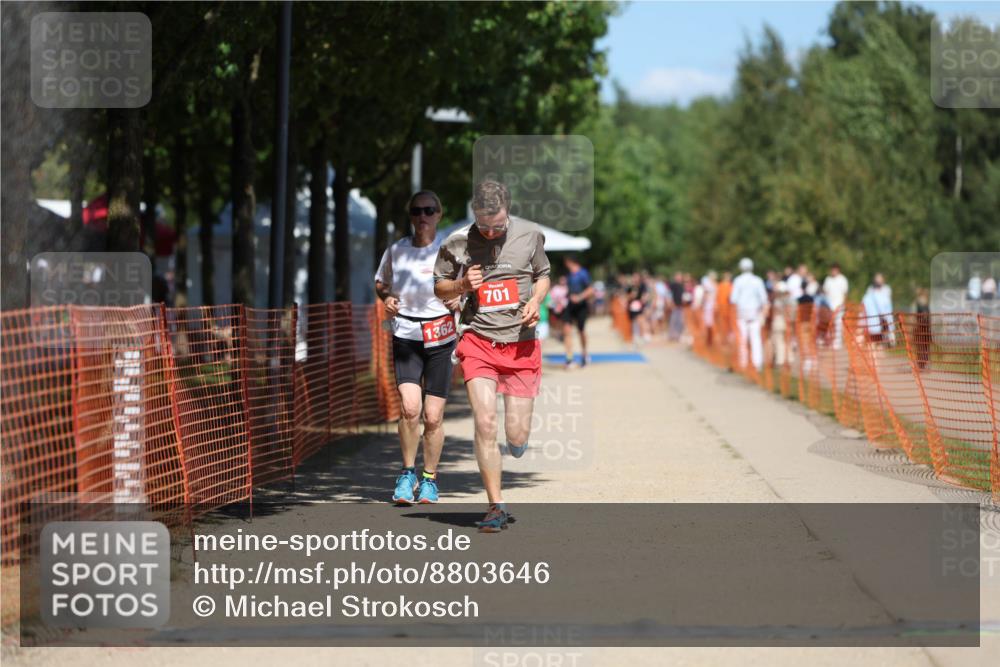 07.09.2025 - 19. Norderstedt Triathlon Michael Strokosch http://msf.ph/oto/8803646 07.09.2025 13:13:08 Laufen 701, 1362 meine-sportfotos.de