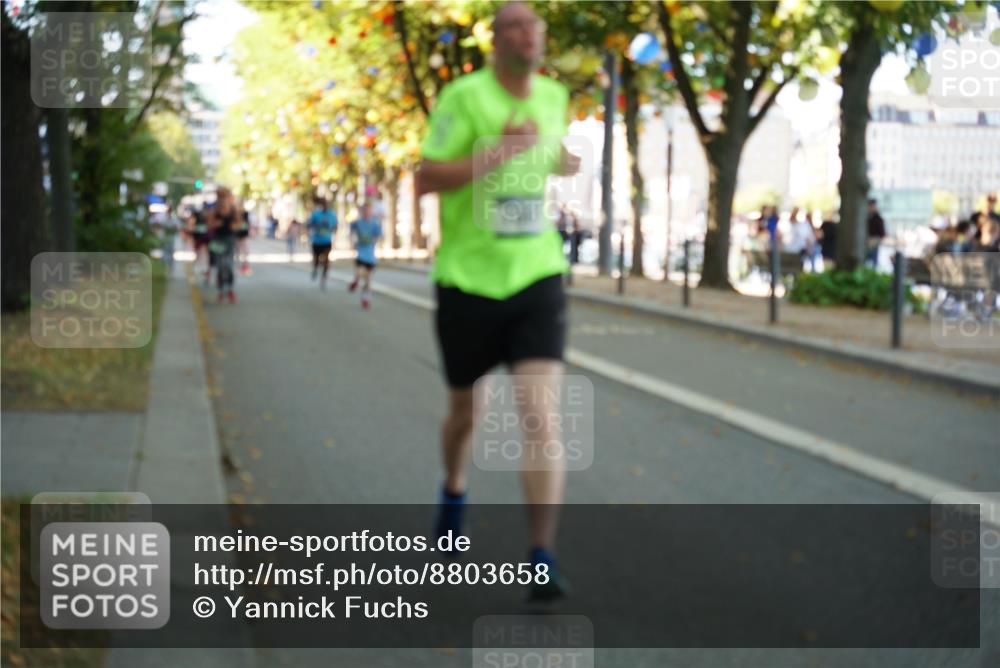07.09.2025 - BARMER Alsterlauf Yannick Fuchs http://msf.ph/oto/8803658 07.09.2025 11:51:51 Laufen  meine-sportfotos.de