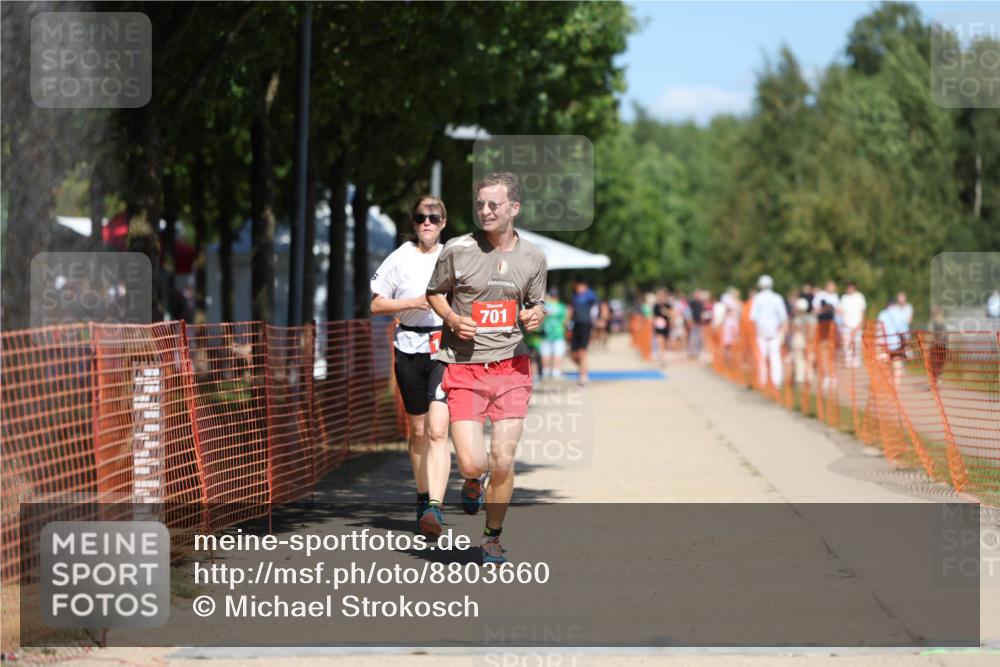 07.09.2025 - 19. Norderstedt Triathlon Michael Strokosch http://msf.ph/oto/8803660 07.09.2025 13:13:09 Laufen 701, 1362 meine-sportfotos.de
