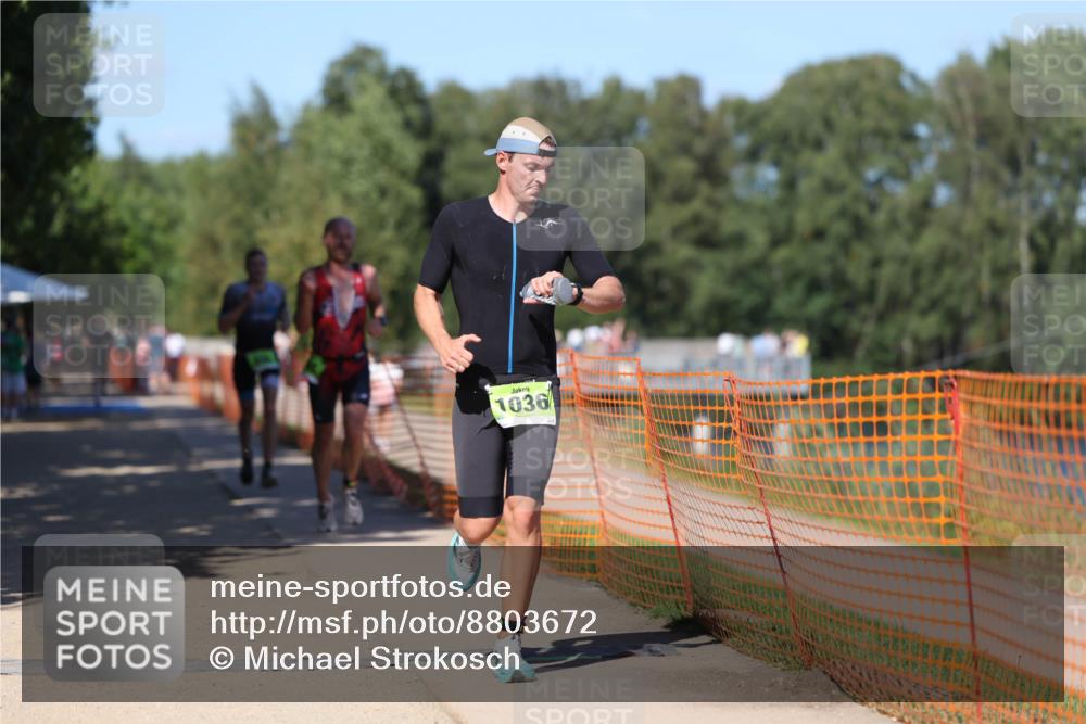 07.09.2025 - 19. Norderstedt Triathlon Michael Strokosch http://msf.ph/oto/8803672 07.09.2025 14:56:08 Laufen 961, 990, 1036 meine-sportfotos.de