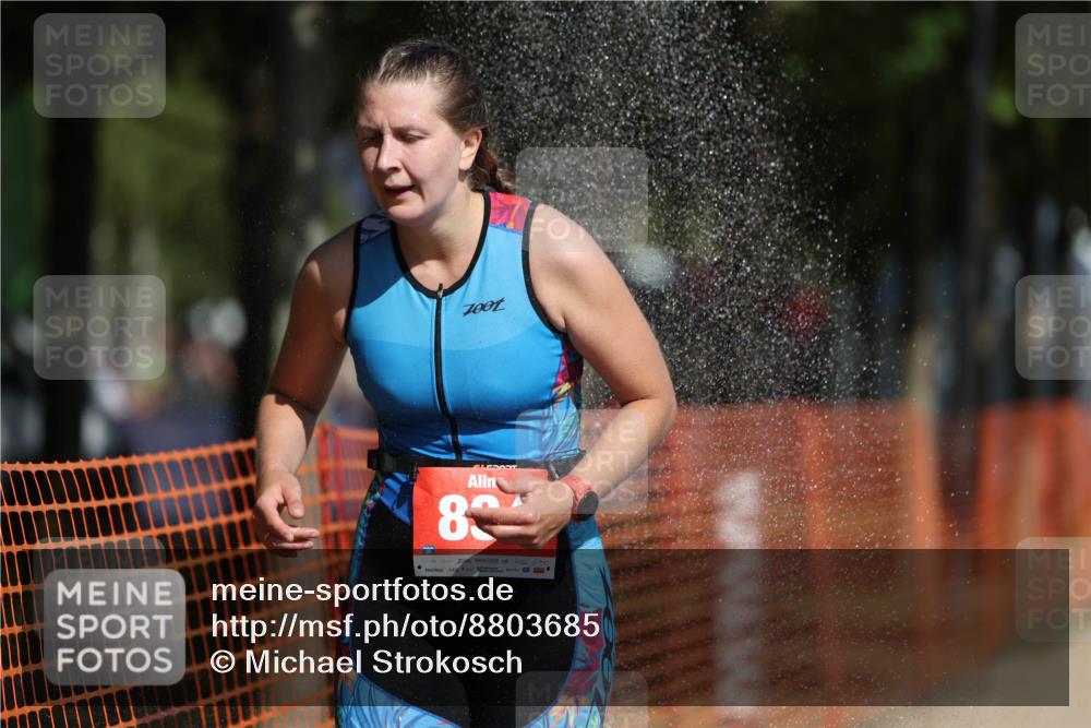07.09.2025 - 19. Norderstedt Triathlon Michael Strokosch http://msf.ph/oto/8803685 07.09.2025 12:05:20 Laufen 834 meine-sportfotos.de