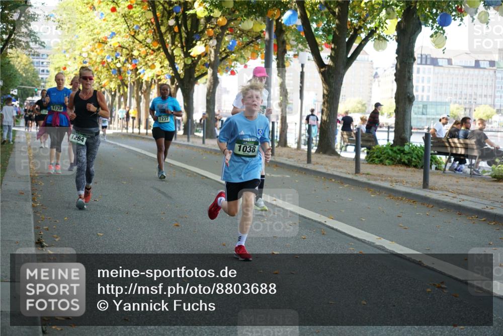 07.09.2025 - BARMER Alsterlauf Yannick Fuchs http://msf.ph/oto/8803688 07.09.2025 11:51:57 Laufen 1178, 1264, 1237, 1038, 1727 meine-sportfotos.de