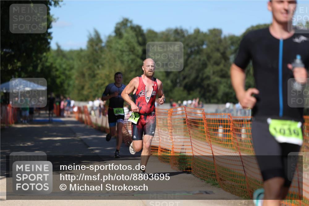 07.09.2025 - 19. Norderstedt Triathlon Michael Strokosch http://msf.ph/oto/8803695 07.09.2025 14:56:10 Laufen 961, 990, 1036 meine-sportfotos.de