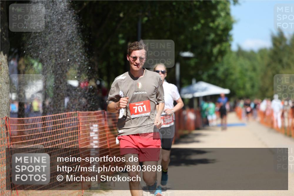 07.09.2025 - 19. Norderstedt Triathlon Michael Strokosch http://msf.ph/oto/8803698 07.09.2025 13:13:11 Laufen 701, 1362 meine-sportfotos.de