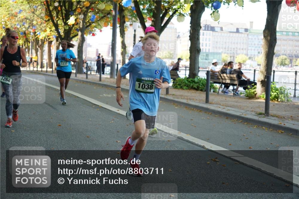 07.09.2025 - BARMER Alsterlauf Yannick Fuchs http://msf.ph/oto/8803711 07.09.2025 11:51:58 Laufen 1264, 1237, 1038 meine-sportfotos.de