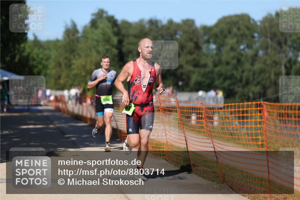 07.09.2025 - 19. Norderstedt Triathlon Michael Strokosch http://msf.ph/oto/8803714 07.09.2025 14:56:11 Laufen 961, 990, 1036 meine-sportfotos.de