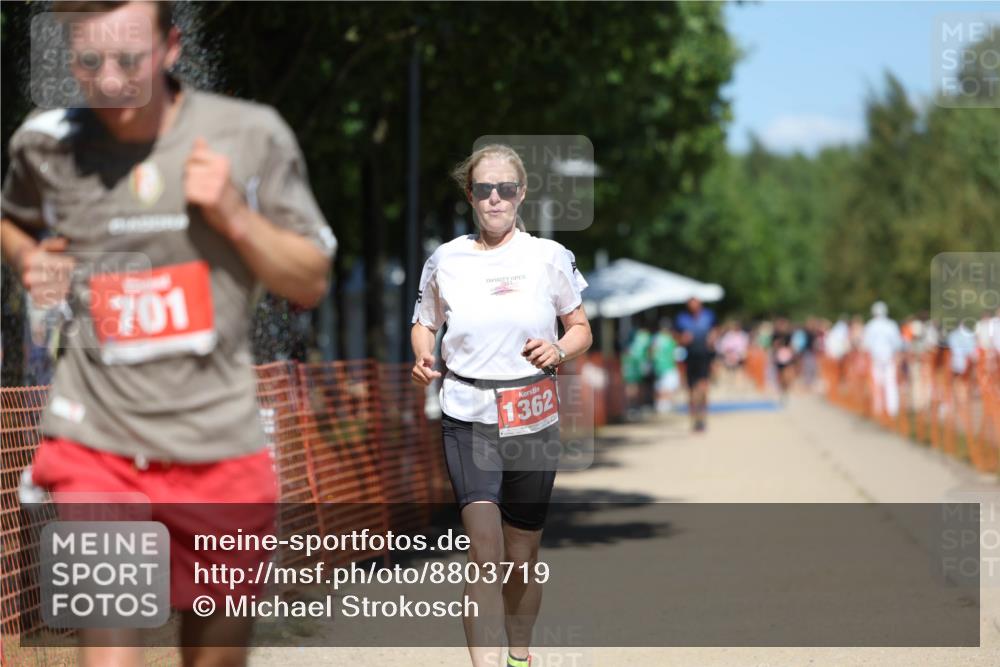 07.09.2025 - 19. Norderstedt Triathlon Michael Strokosch http://msf.ph/oto/8803719 07.09.2025 13:13:12 Laufen 701, 1362 meine-sportfotos.de