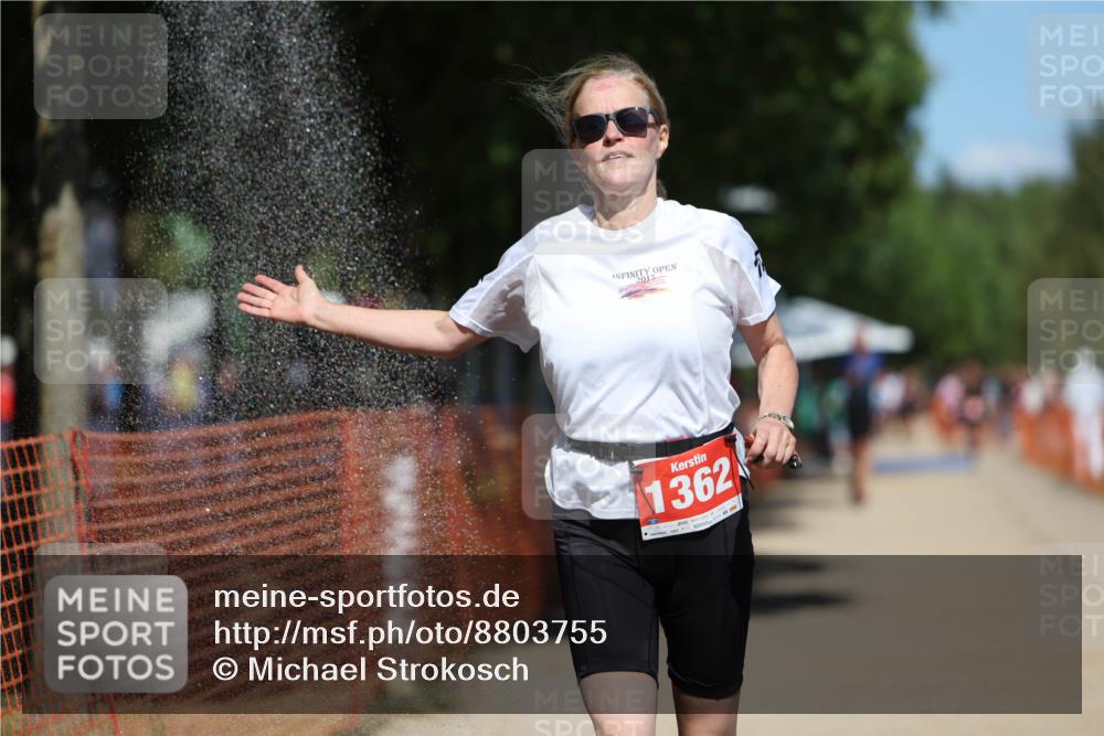07.09.2025 - 19. Norderstedt Triathlon Michael Strokosch http://msf.ph/oto/8803755 07.09.2025 13:13:13 Laufen 701, 1362 meine-sportfotos.de