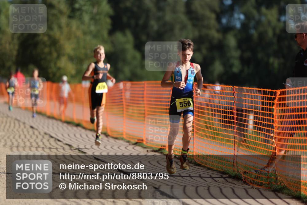 07.09.2025 - 19. Norderstedt Triathlon Michael Strokosch http://msf.ph/oto/8803795 07.09.2025 09:43:19 Laufen 556, 570 meine-sportfotos.de
