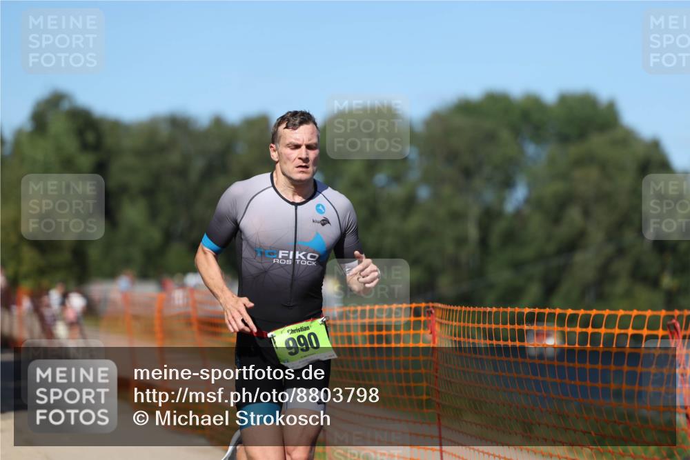 07.09.2025 - 19. Norderstedt Triathlon Michael Strokosch http://msf.ph/oto/8803798 07.09.2025 14:56:14 Laufen 961, 990 meine-sportfotos.de