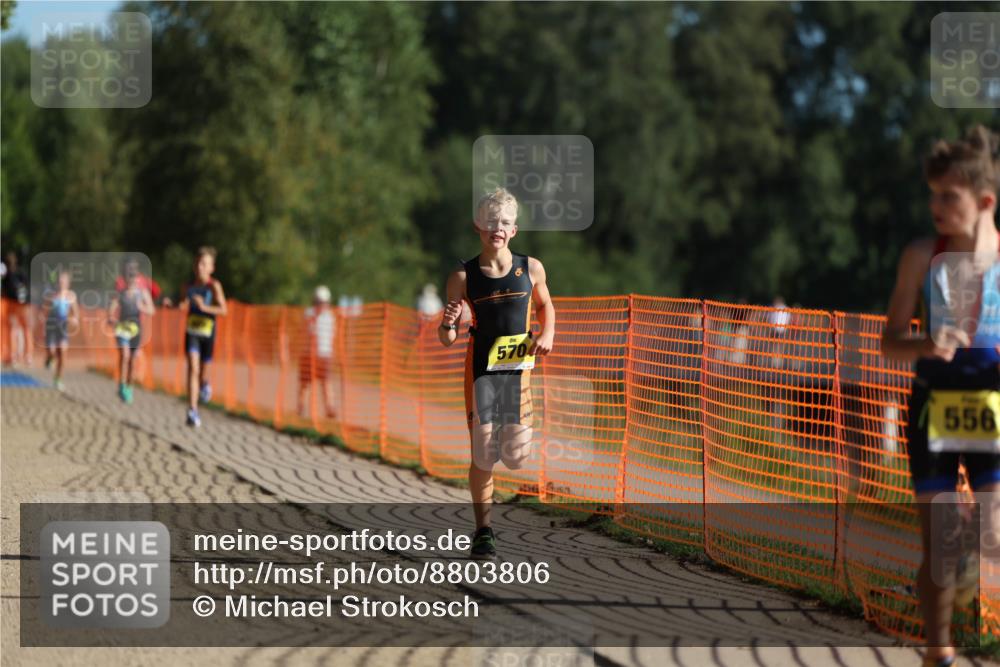 07.09.2025 - 19. Norderstedt Triathlon Michael Strokosch http://msf.ph/oto/8803806 07.09.2025 09:43:20 Laufen 556, 570 meine-sportfotos.de