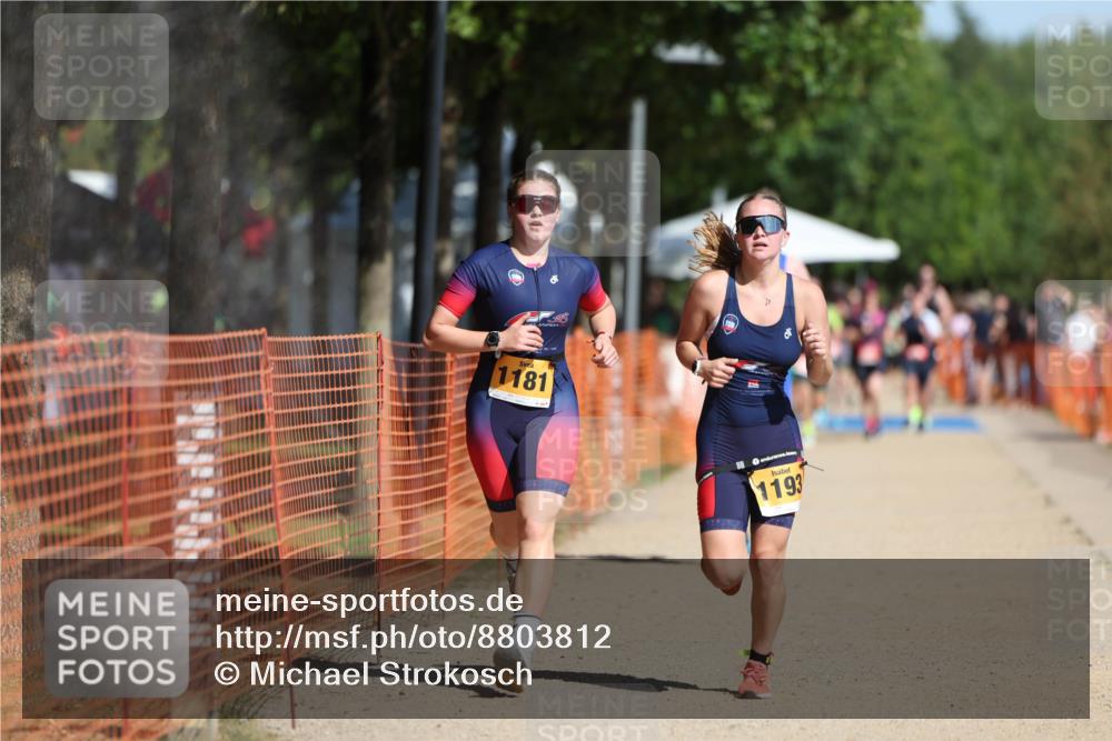 07.09.2025 - 19. Norderstedt Triathlon Michael Strokosch http://msf.ph/oto/8803812 07.09.2025 12:05:31 Laufen 155, 1181, 1193, 1228 meine-sportfotos.de