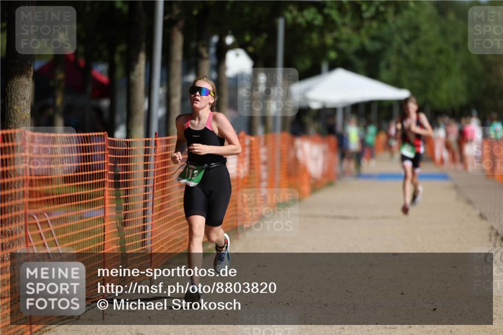 07.09.2025 - 19. Norderstedt Triathlon Michael Strokosch http://msf.ph/oto/8803820 07.09.2025 11:03:28 Laufen 63, 113 meine-sportfotos.de