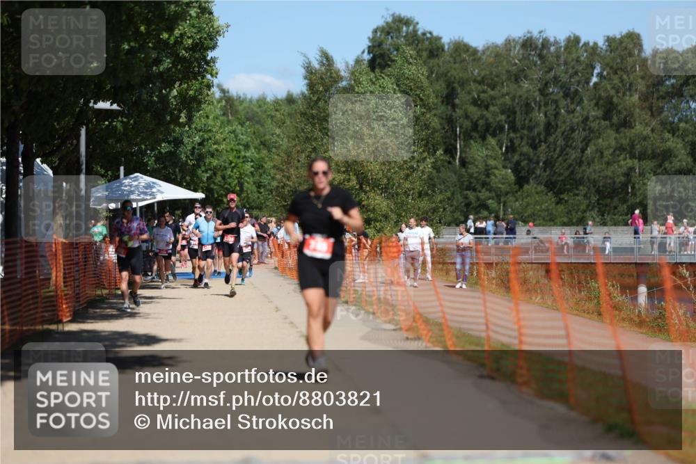 07.09.2025 - 19. Norderstedt Triathlon Michael Strokosch http://msf.ph/oto/8803821 07.09.2025 13:13:31 Laufen 745 meine-sportfotos.de