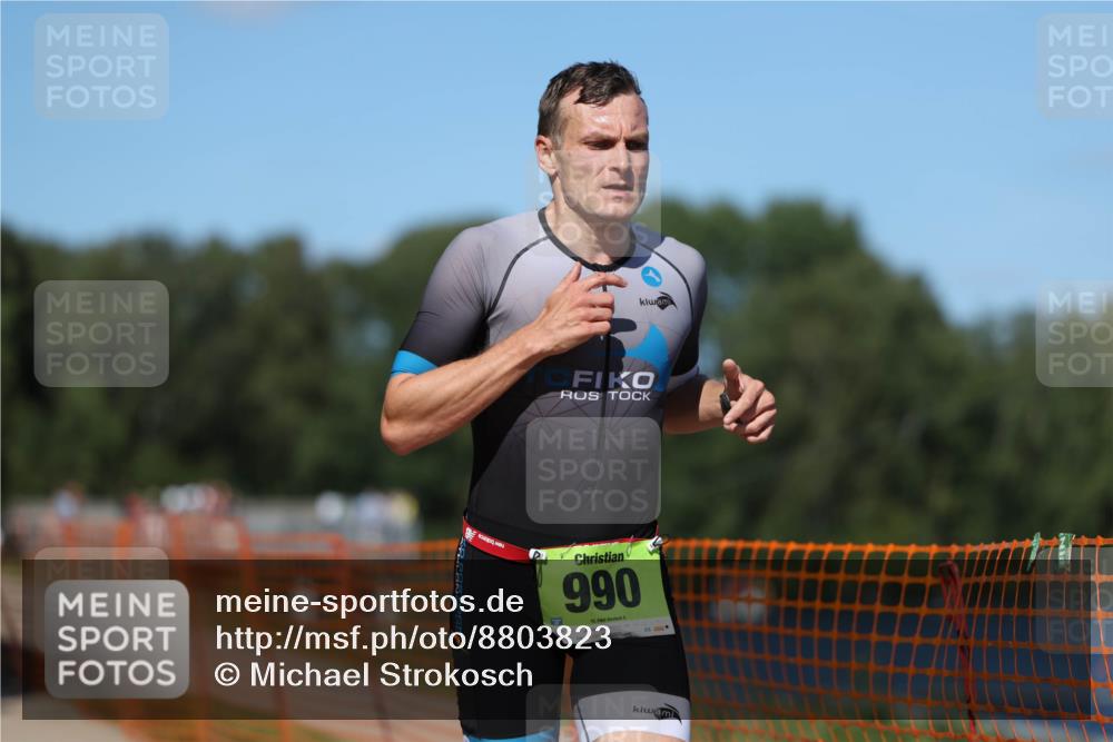 07.09.2025 - 19. Norderstedt Triathlon Michael Strokosch http://msf.ph/oto/8803823 07.09.2025 14:56:15 Laufen 961, 990 meine-sportfotos.de