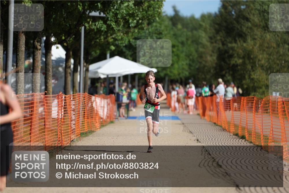 07.09.2025 - 19. Norderstedt Triathlon Michael Strokosch http://msf.ph/oto/8803824 07.09.2025 11:03:30 Laufen 63, 113 meine-sportfotos.de