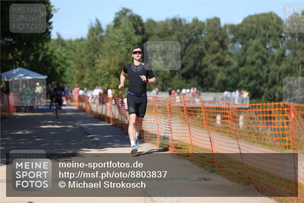 07.09.2025 - 19. Norderstedt Triathlon Michael Strokosch http://msf.ph/oto/8803837 07.09.2025 14:56:24 Laufen 877 meine-sportfotos.de