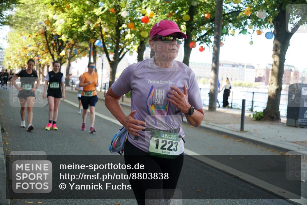 07.09.2025 - BARMER Alsterlauf Yannick Fuchs http://msf.ph/oto/8803838 07.09.2025 11:52:10 Laufen 36, 1223, 17 meine-sportfotos.de