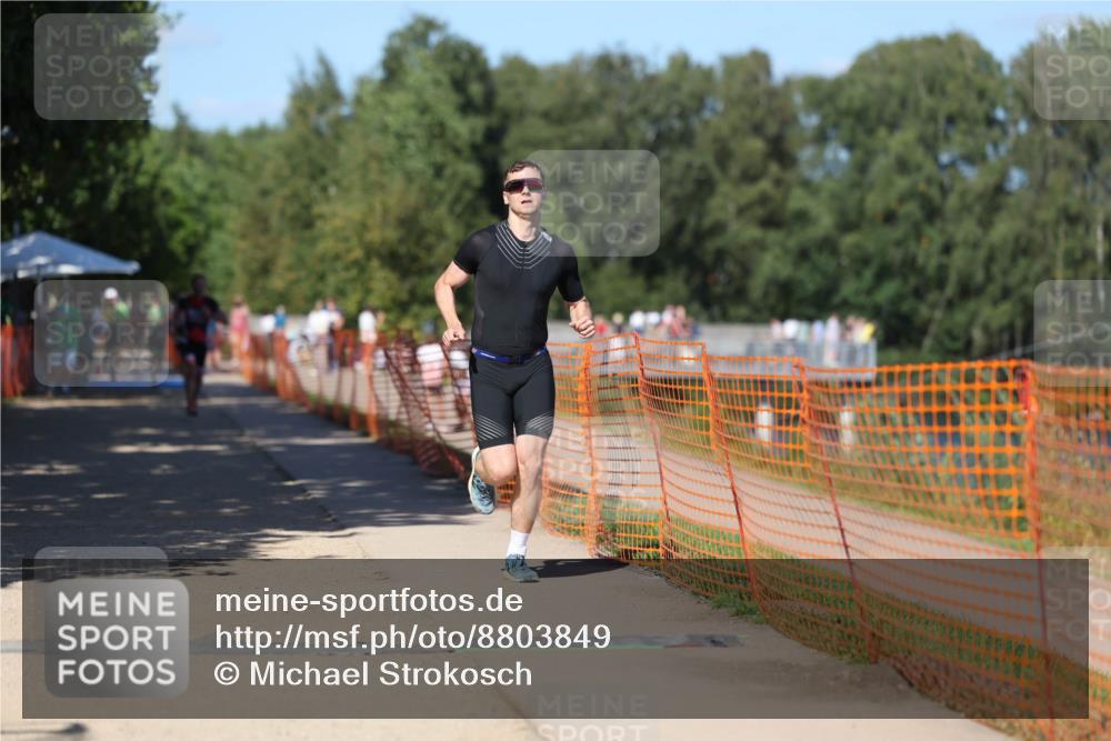07.09.2025 - 19. Norderstedt Triathlon Michael Strokosch http://msf.ph/oto/8803849 07.09.2025 14:56:24 Laufen 877 meine-sportfotos.de