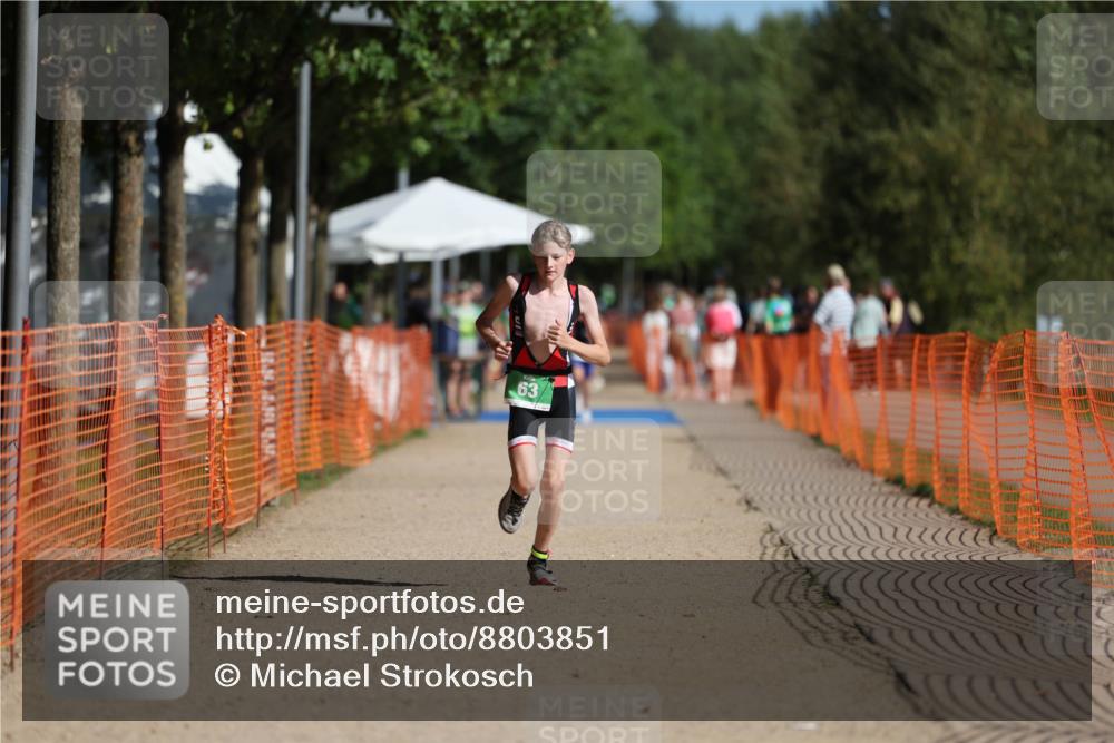 07.09.2025 - 19. Norderstedt Triathlon Michael Strokosch http://msf.ph/oto/8803851 07.09.2025 11:03:31 Laufen 63, 113 meine-sportfotos.de