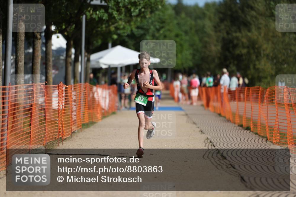 07.09.2025 - 19. Norderstedt Triathlon Michael Strokosch http://msf.ph/oto/8803863 07.09.2025 11:03:31 Laufen 63, 113 meine-sportfotos.de