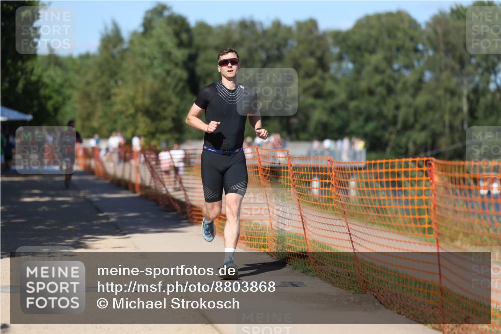 07.09.2025 - 19. Norderstedt Triathlon Michael Strokosch http://msf.ph/oto/8803868 07.09.2025 14:56:25 Laufen 877 meine-sportfotos.de