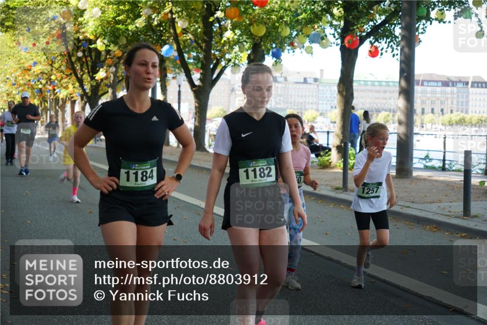 07.09.2025 - BARMER Alsterlauf Yannick Fuchs http://msf.ph/oto/8803912 07.09.2025 11:52:13 Laufen 4137, 36, 1184, 136, 1182, 1257 meine-sportfotos.de