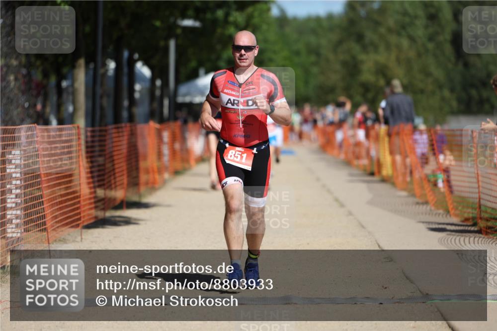 07.09.2025 - 19. Norderstedt Triathlon Michael Strokosch http://msf.ph/oto/8803933 07.09.2025 12:35:34 Laufen 140, 151, 851, 1220 meine-sportfotos.de
