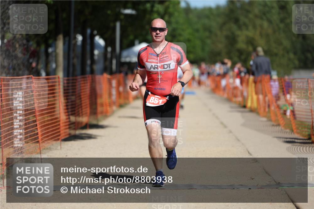 07.09.2025 - 19. Norderstedt Triathlon Michael Strokosch http://msf.ph/oto/8803938 07.09.2025 12:35:34 Laufen 140, 151, 851, 1220 meine-sportfotos.de