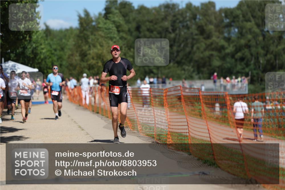 07.09.2025 - 19. Norderstedt Triathlon Michael Strokosch http://msf.ph/oto/8803953 07.09.2025 13:13:39 Laufen 139, 302, 780, 1277, 1326 meine-sportfotos.de
