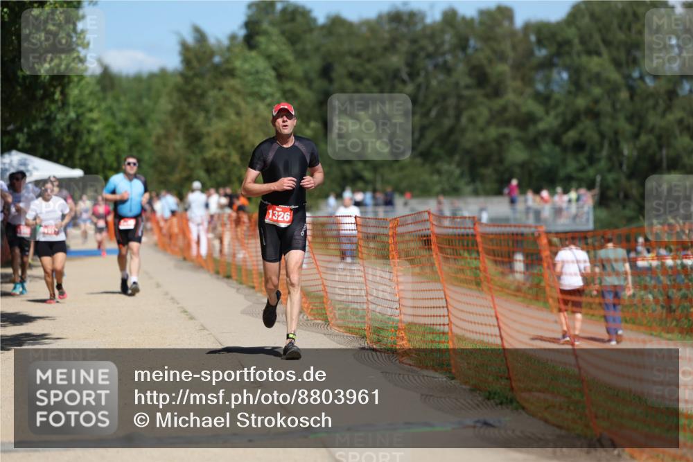 07.09.2025 - 19. Norderstedt Triathlon Michael Strokosch http://msf.ph/oto/8803961 07.09.2025 13:13:39 Laufen 139, 302, 780, 1277, 1326 meine-sportfotos.de