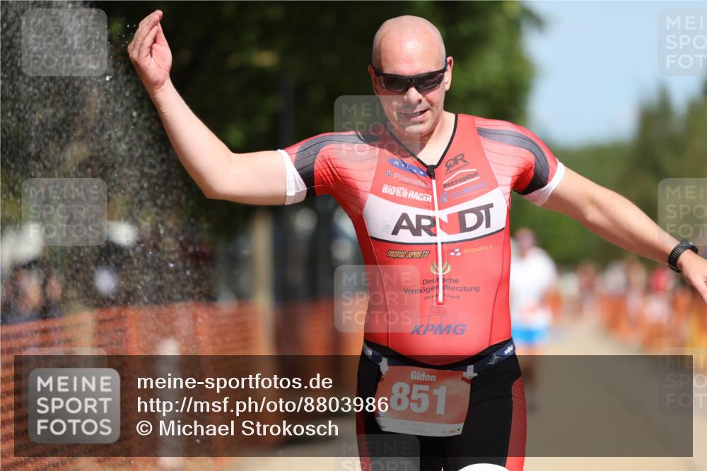 07.09.2025 - 19. Norderstedt Triathlon Michael Strokosch http://msf.ph/oto/8803986 07.09.2025 12:35:36 Laufen 140, 151, 697, 851, 1220 meine-sportfotos.de