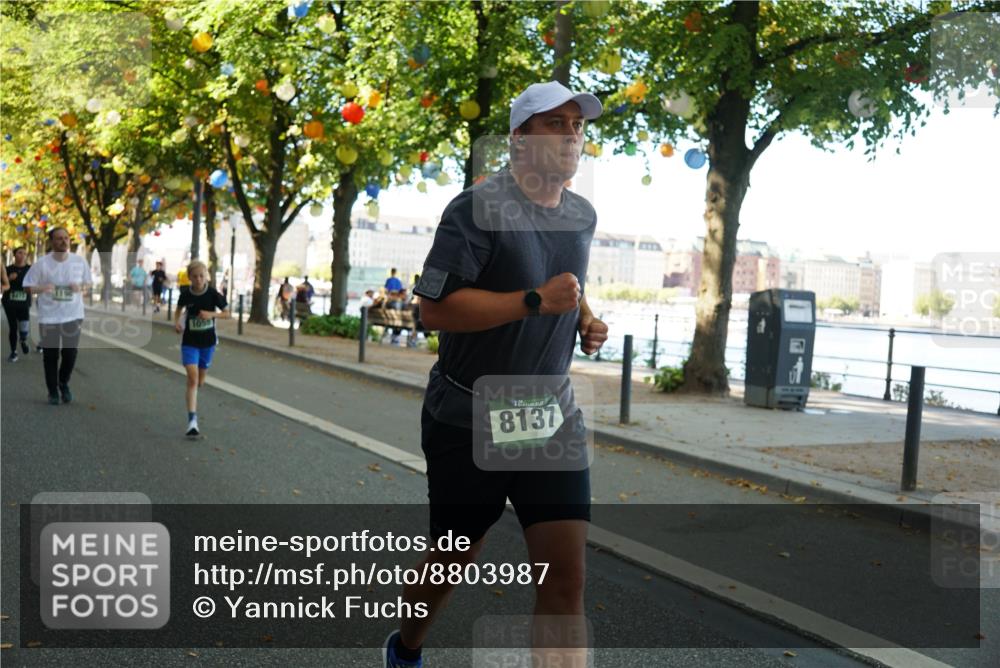 07.09.2025 - BARMER Alsterlauf Yannick Fuchs http://msf.ph/oto/8803987 07.09.2025 11:52:18 Laufen 1055, 8137 meine-sportfotos.de