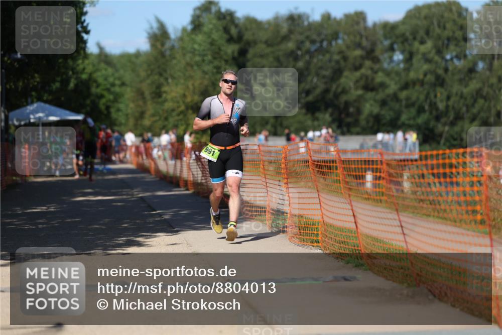 07.09.2025 - 19. Norderstedt Triathlon Michael Strokosch http://msf.ph/oto/8804013 07.09.2025 14:56:39 Laufen 991, 1007 meine-sportfotos.de
