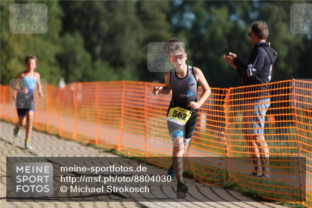07.09.2025 - 19. Norderstedt Triathlon Michael Strokosch http://msf.ph/oto/8804030 07.09.2025 09:43:32 Laufen 562, 591, 609 meine-sportfotos.de