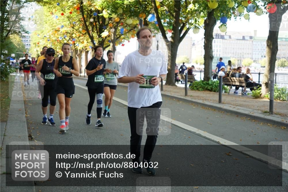 07.09.2025 - BARMER Alsterlauf Yannick Fuchs http://msf.ph/oto/8804032 07.09.2025 11:52:20 Laufen 8395, 8473, 1165, 19 meine-sportfotos.de