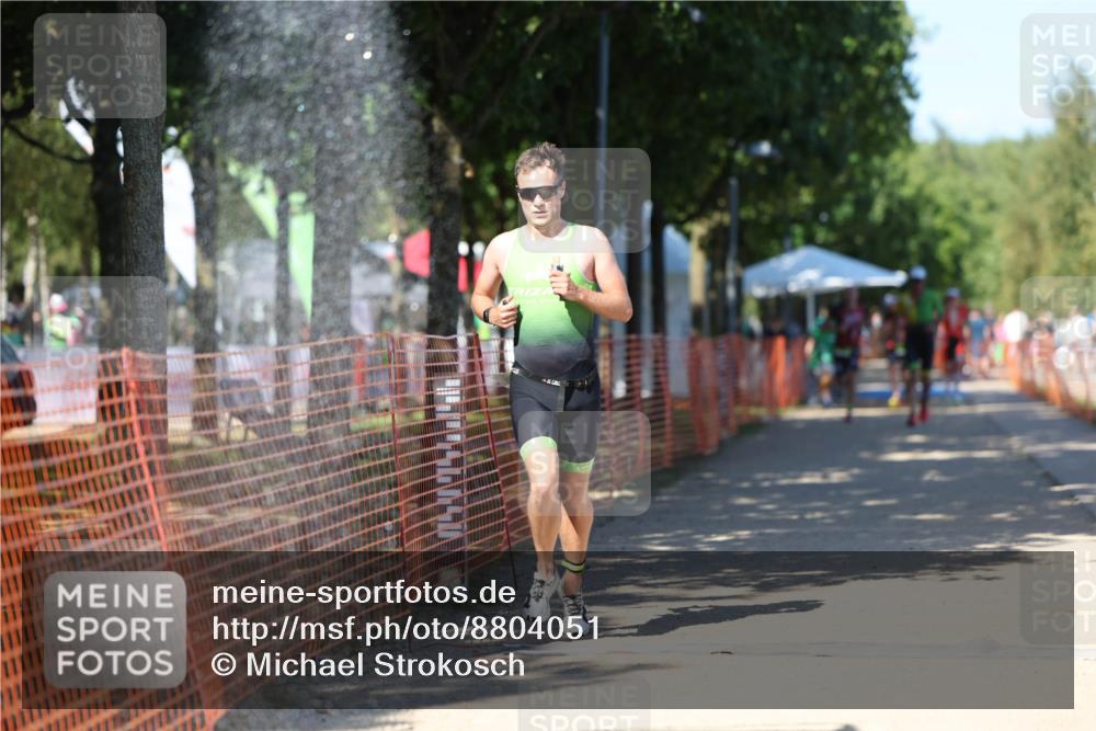 07.09.2025 - 19. Norderstedt Triathlon Michael Strokosch http://msf.ph/oto/8804051 07.09.2025 14:56:40 Laufen 991, 1007 meine-sportfotos.de