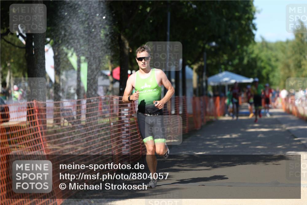 07.09.2025 - 19. Norderstedt Triathlon Michael Strokosch http://msf.ph/oto/8804057 07.09.2025 14:56:41 Laufen 991, 1007 meine-sportfotos.de