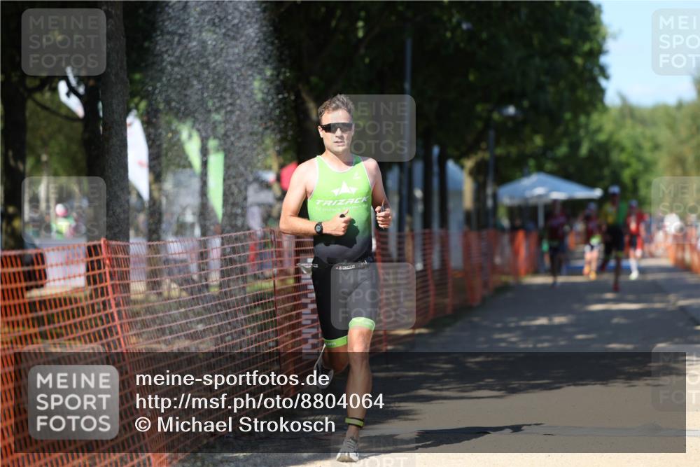 07.09.2025 - 19. Norderstedt Triathlon Michael Strokosch http://msf.ph/oto/8804064 07.09.2025 14:56:41 Laufen 991, 1007 meine-sportfotos.de