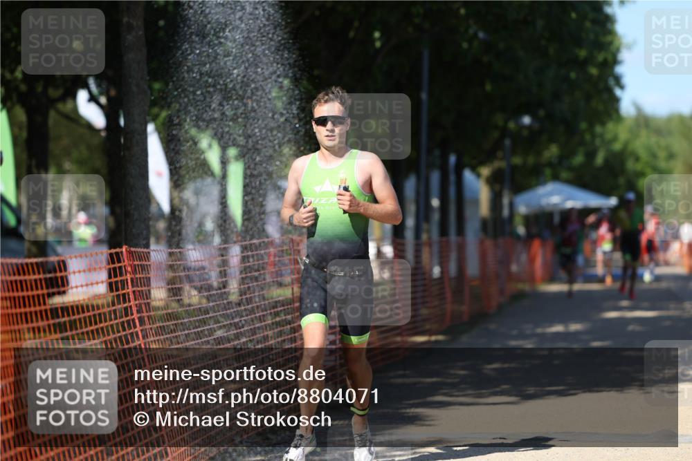 07.09.2025 - 19. Norderstedt Triathlon Michael Strokosch http://msf.ph/oto/8804071 07.09.2025 14:56:41 Laufen 991, 1007 meine-sportfotos.de