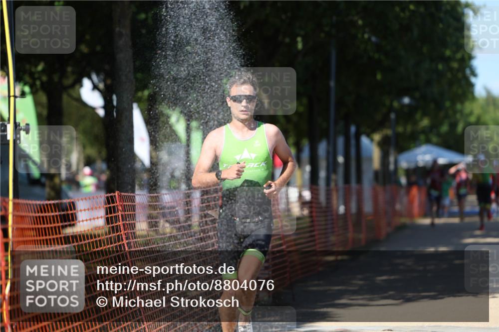 07.09.2025 - 19. Norderstedt Triathlon Michael Strokosch http://msf.ph/oto/8804076 07.09.2025 14:56:42 Laufen 962, 991, 1007 meine-sportfotos.de